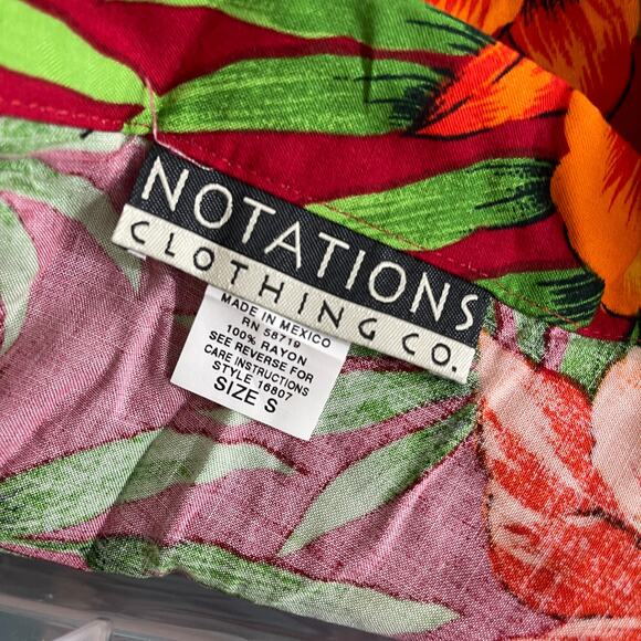 90s NOTATIONS Vintage Red Floral Hawaiian Print Button Up - Picture 5 of 9
